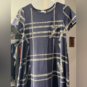 XXS LuLaRoe Carly dress. Bought and worn once. Non smoking home